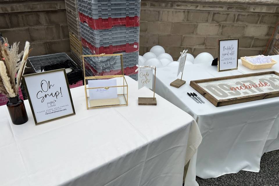 Guest book table