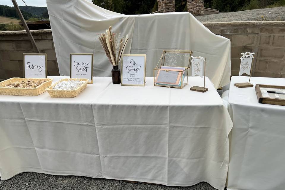 Gift table