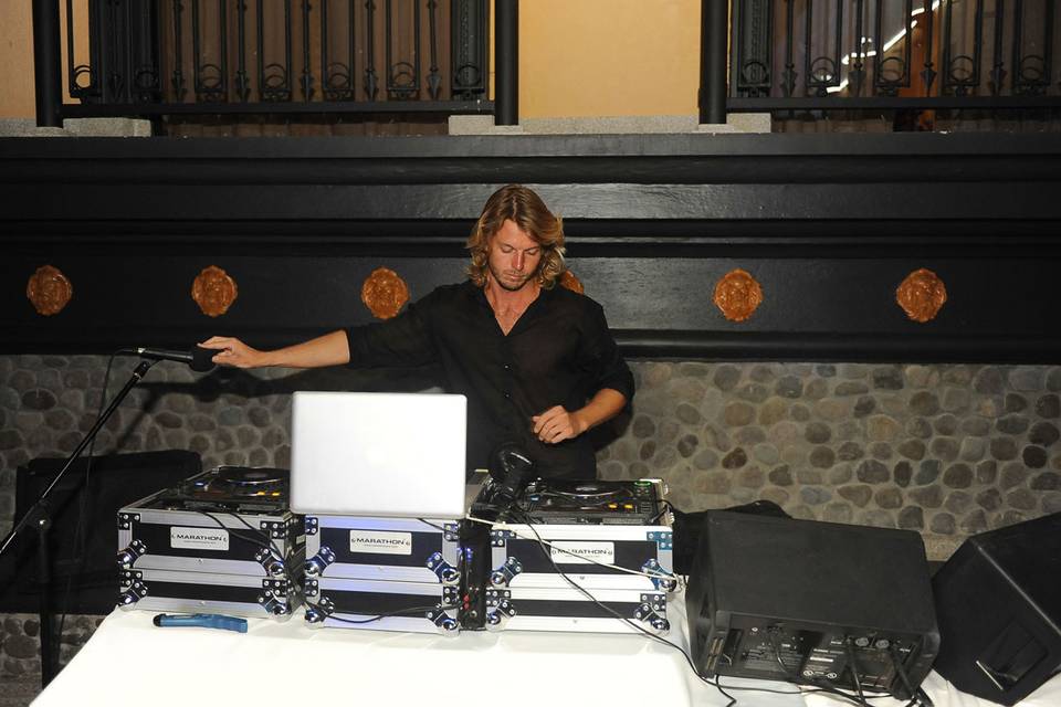 WDJCR [Wedding DJ Costa Rica]