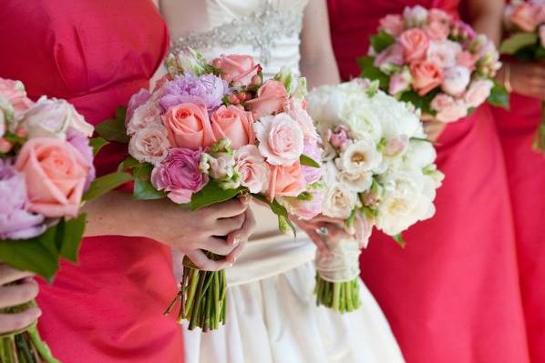 Bride and brides maids bouquets