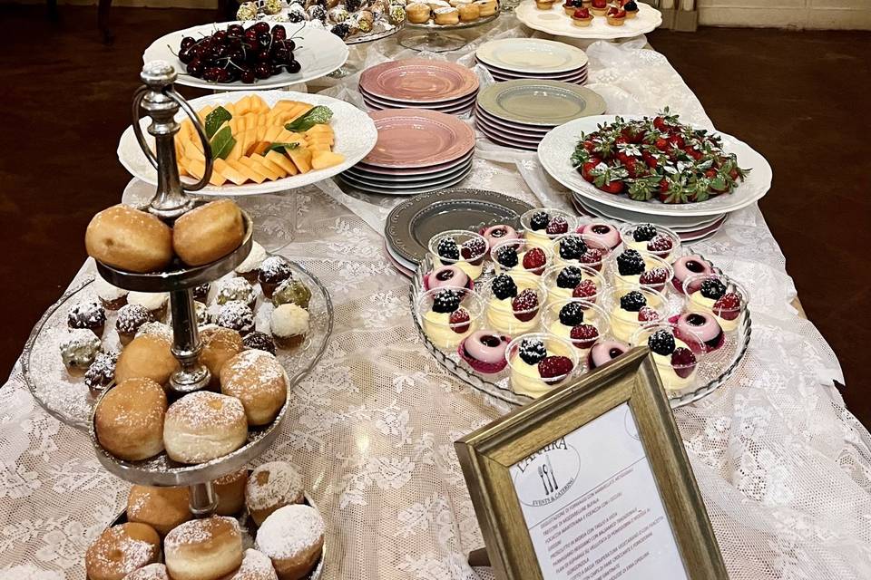 CATERING MOTOR VALLEY
