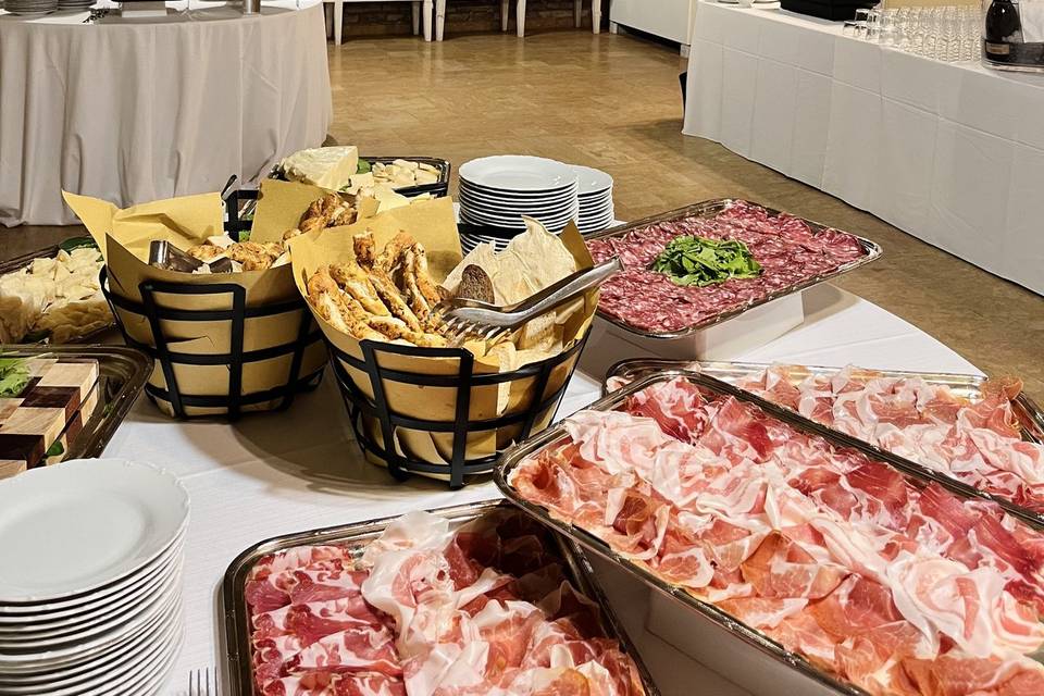 CATERING MOTOR VALLEY