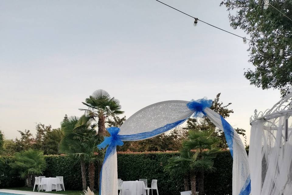 COUNTRY WEDDING