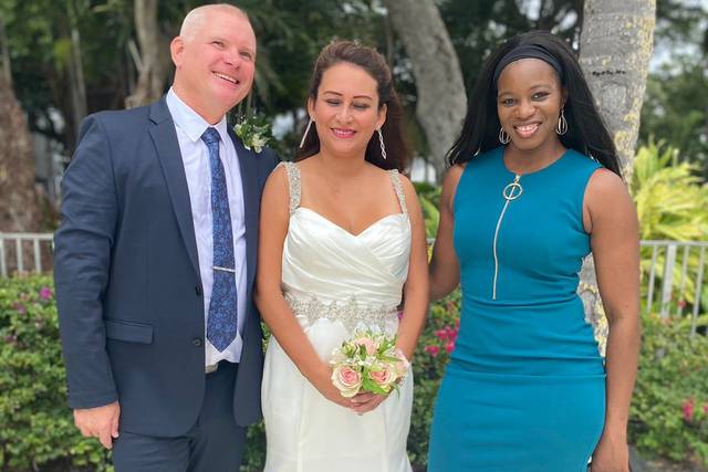 Poolside wedding