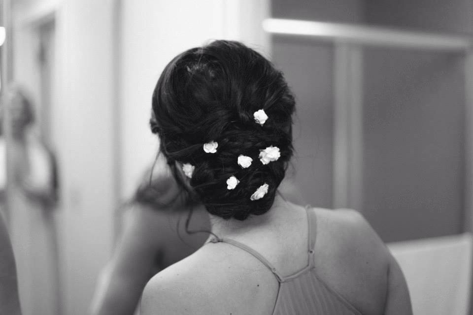 Final wedding hair with accessory