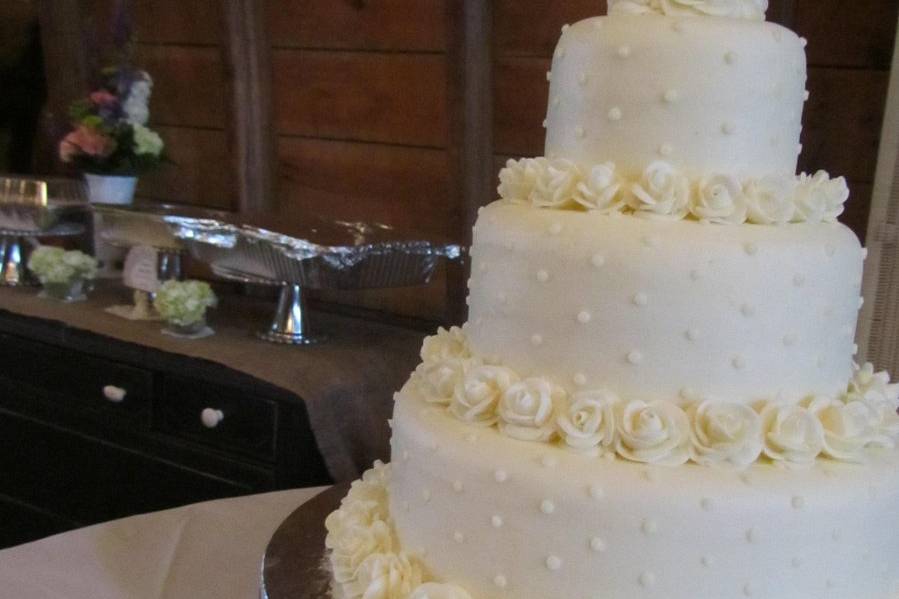 Ryke's Bakery, Catering, & Cafe