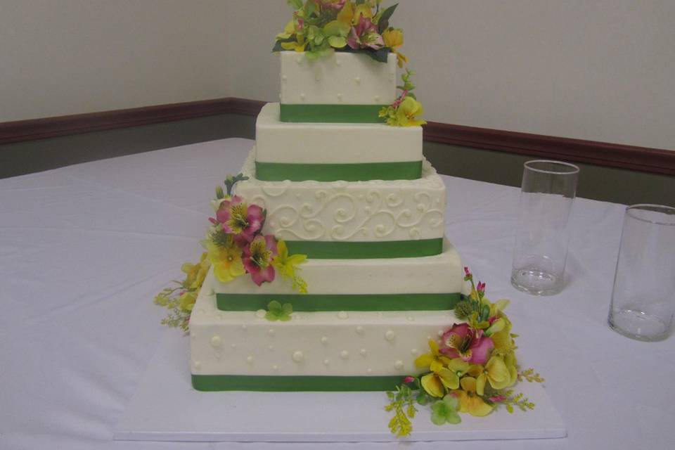 Ryke's Bakery, Catering, & Cafe