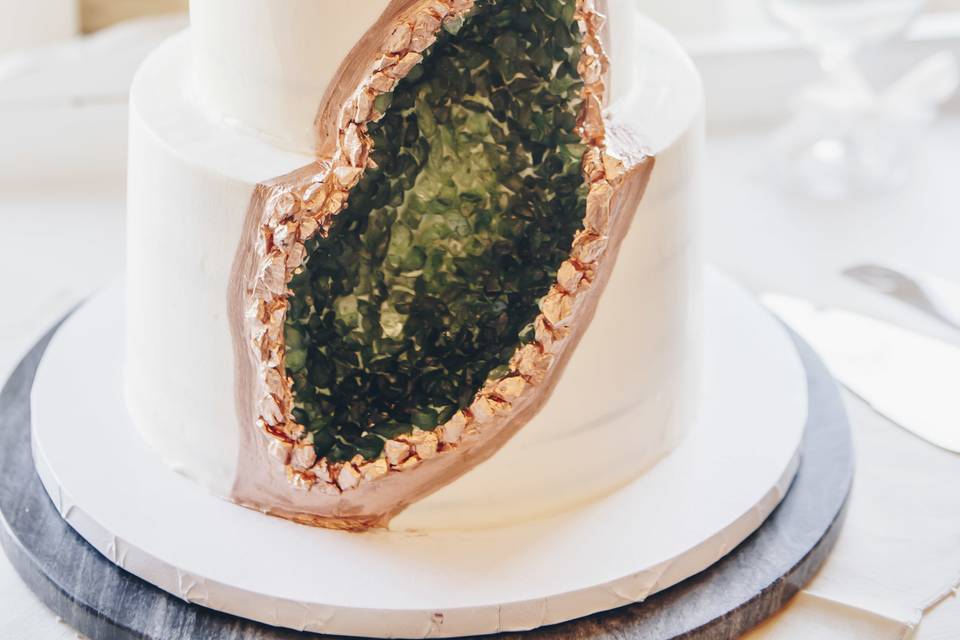 Emerald green geode cake