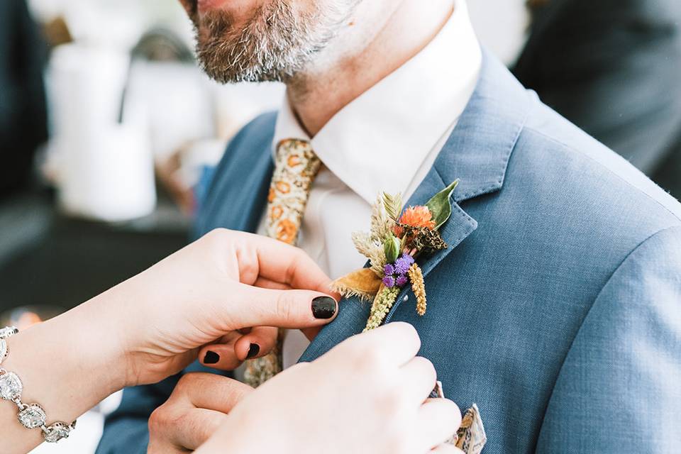 Textural Boutonnière