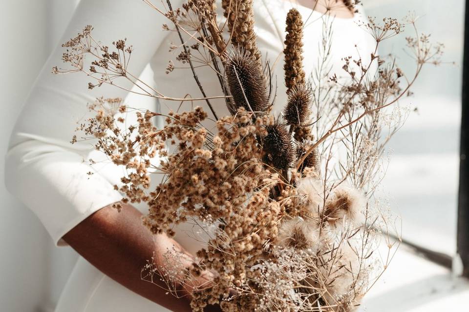 Neutral wild bouquet