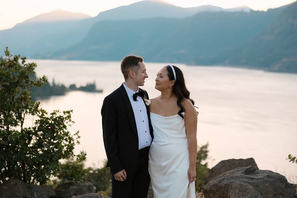 Hood River Wedding