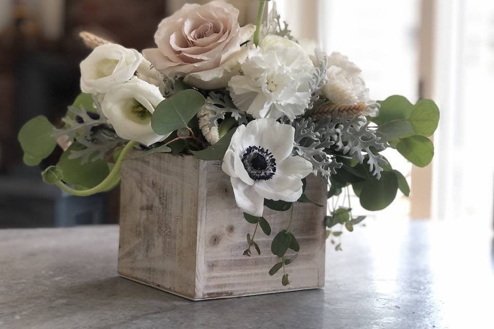Wedding flower centerpiece