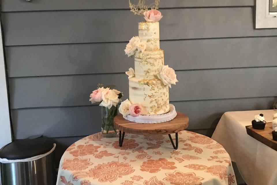 Pretty cake display