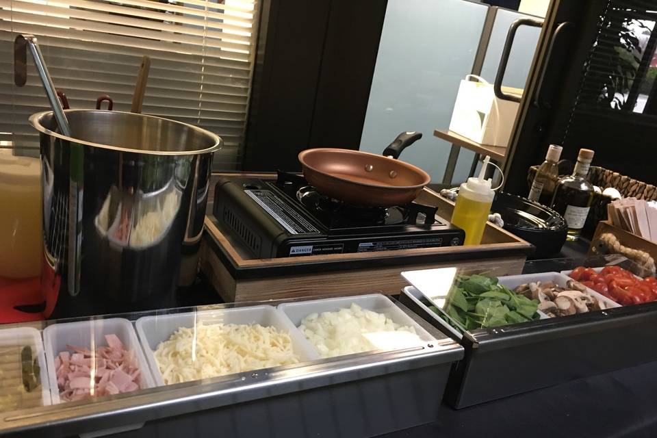 Omelet bar