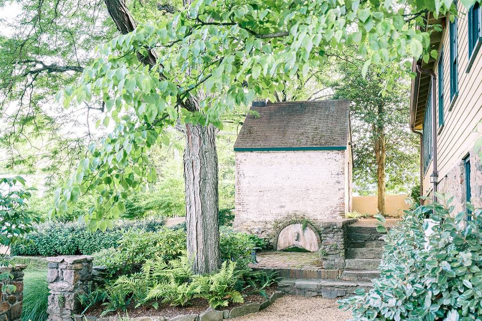 Courtyard Gardens