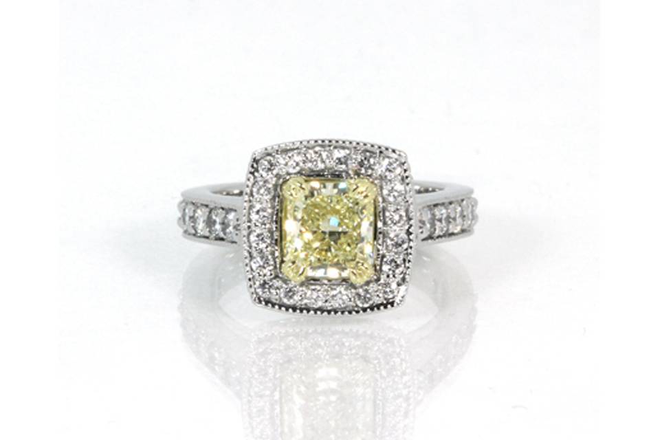 Silver ring with yellow square cut stone