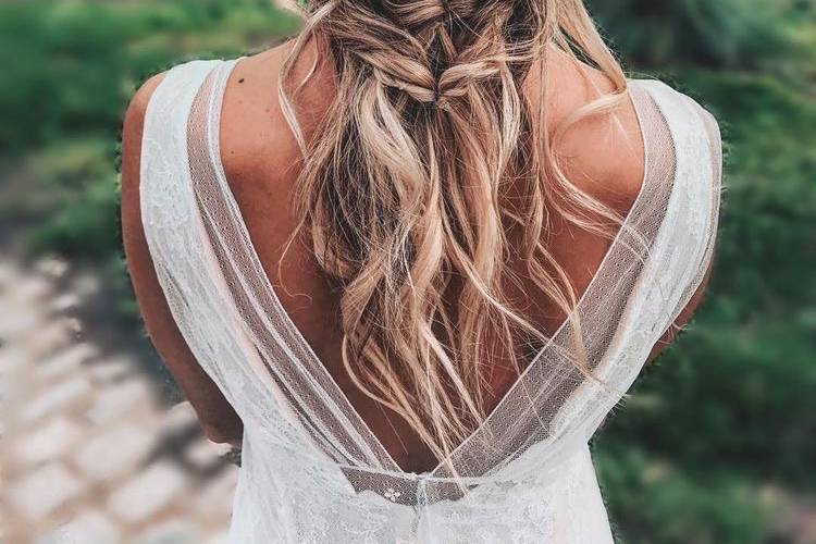 Hair comes the bride