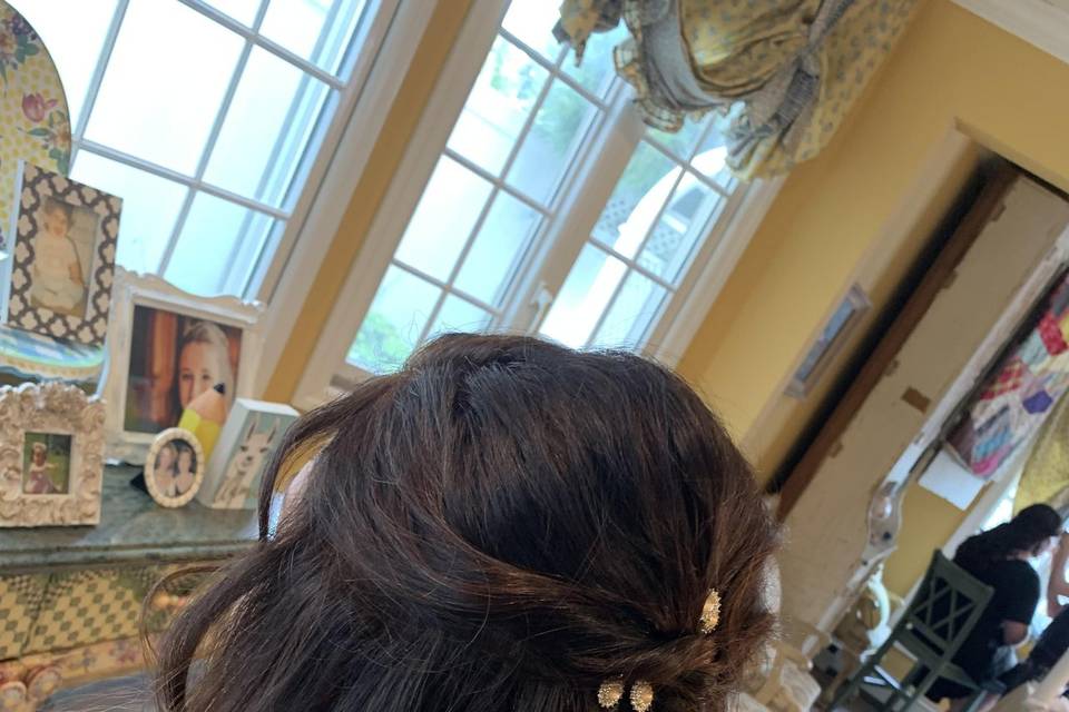 Half updo