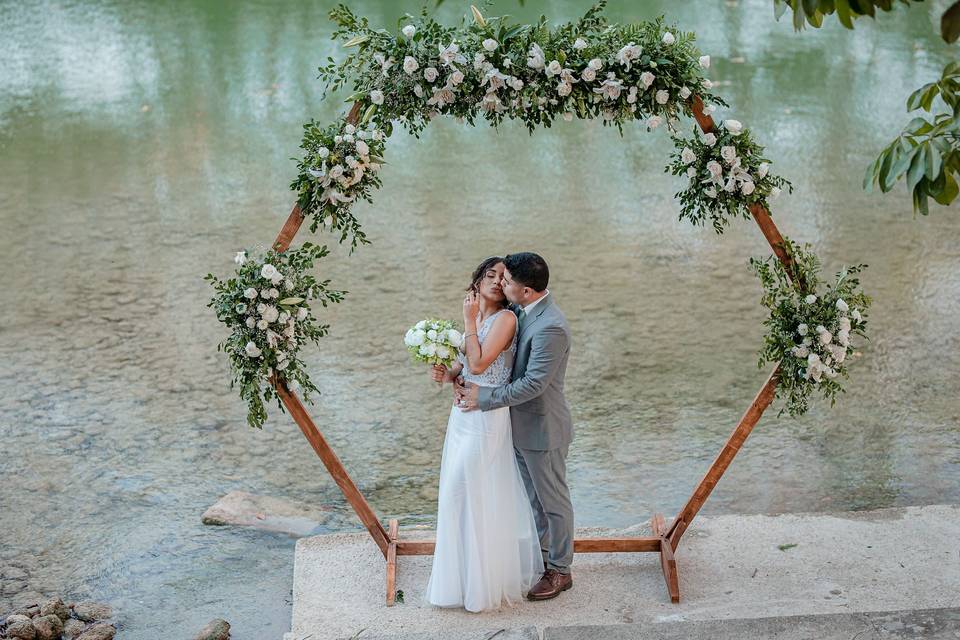 River wedding in San Ignacio