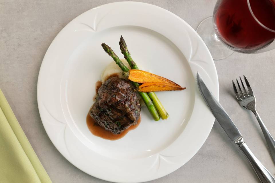 Gourmet Food & Beverage