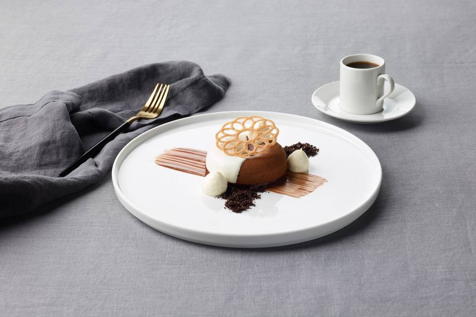 Gourmet Food & Beverage