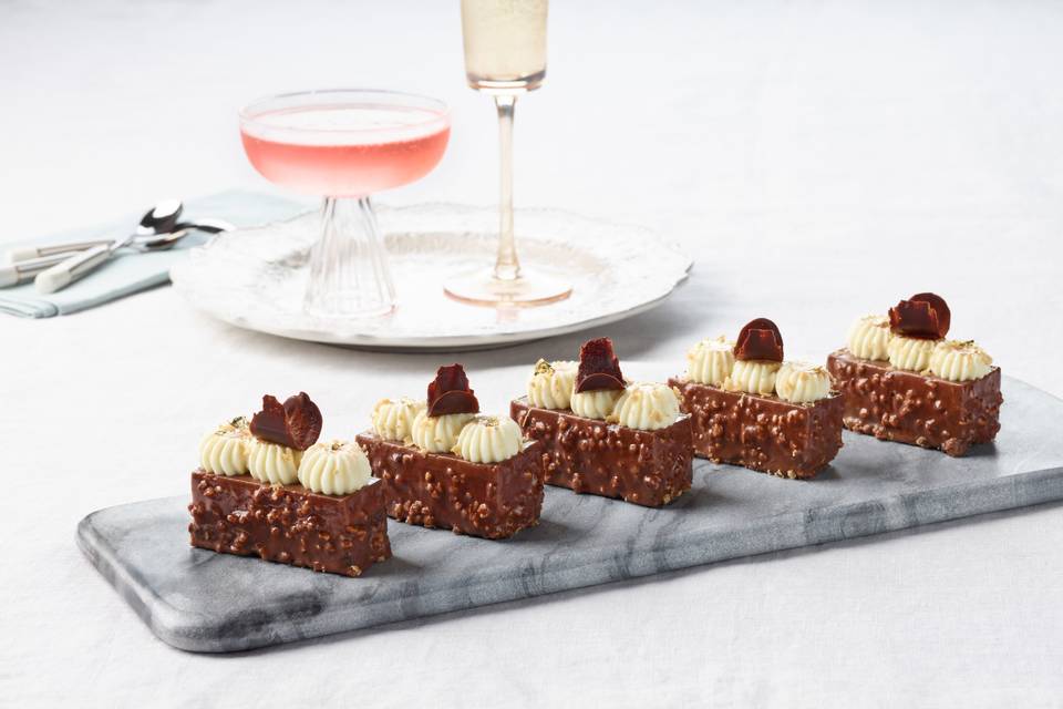 Gourmet Food & Beverage