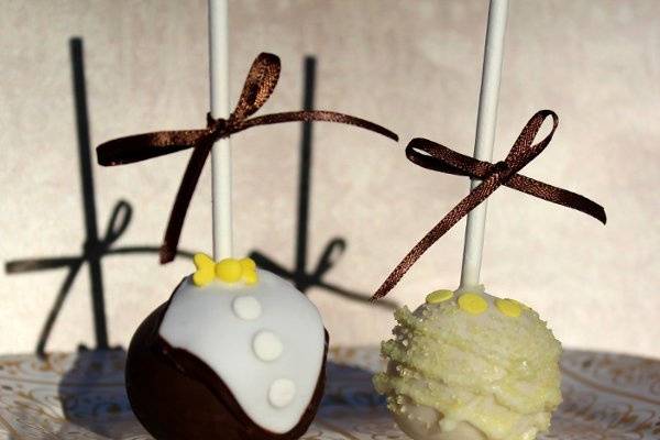 Vintage Themed Cake Pops