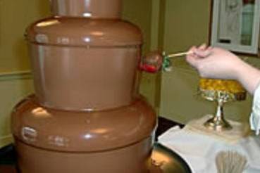 Chocolate fountain station