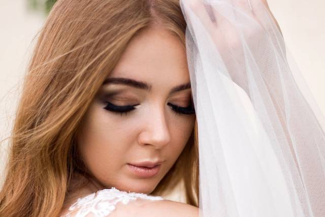 Light Brown Shadow Look.