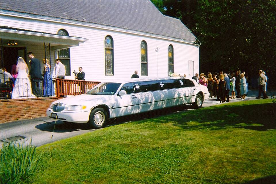 Andrews Limousine & Coach Service