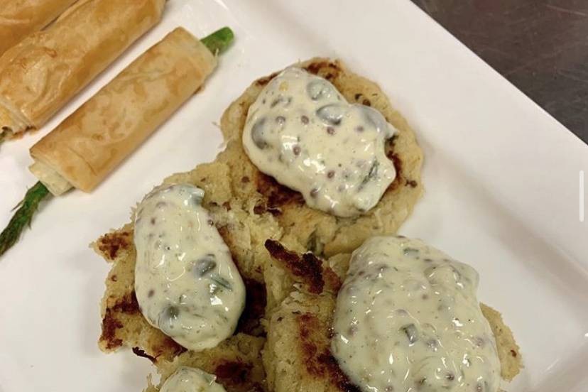 Crab Cakes w/ Remoulade