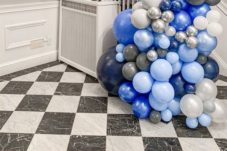 Balloon Staircase Decor