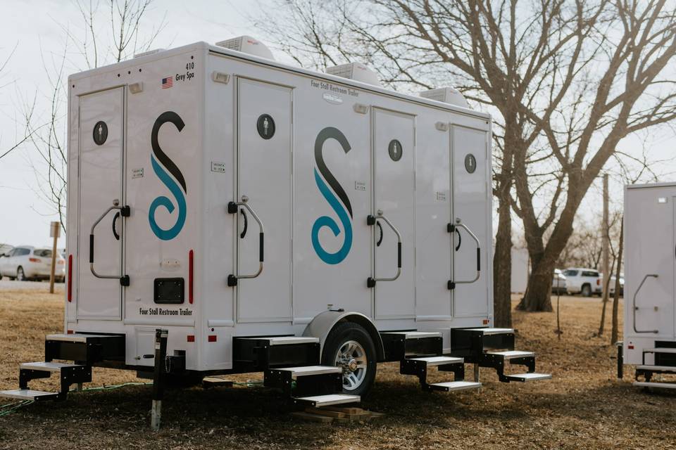 Four-stall restroom trailer