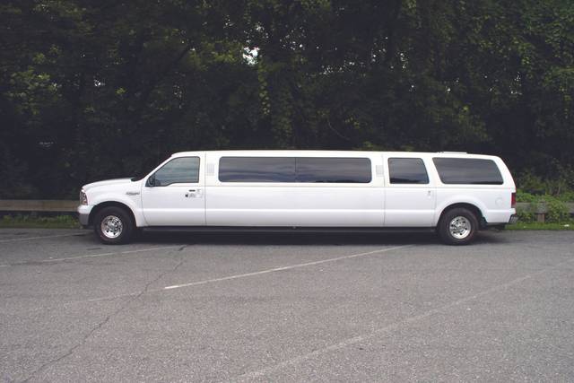 Ultra Stretch Limousines - Black – J&J Luxury Transportation Services