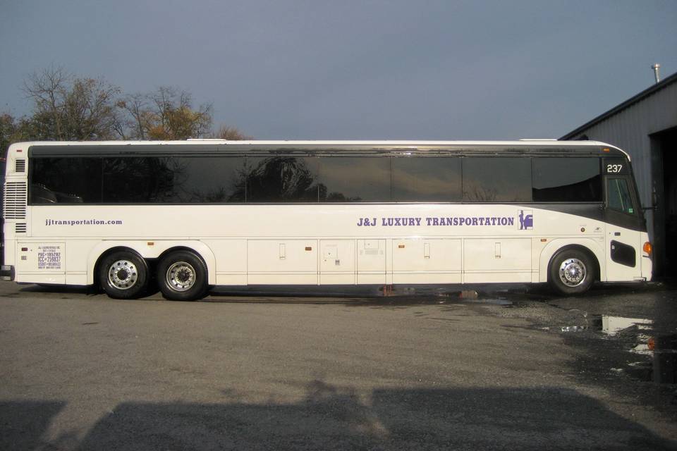 J & J Luxury Transportation