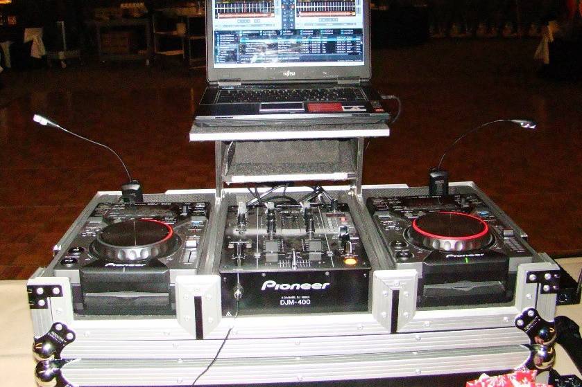 DJ controller setup