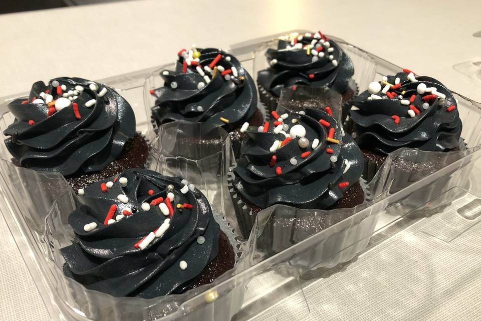 Cupcakes in black