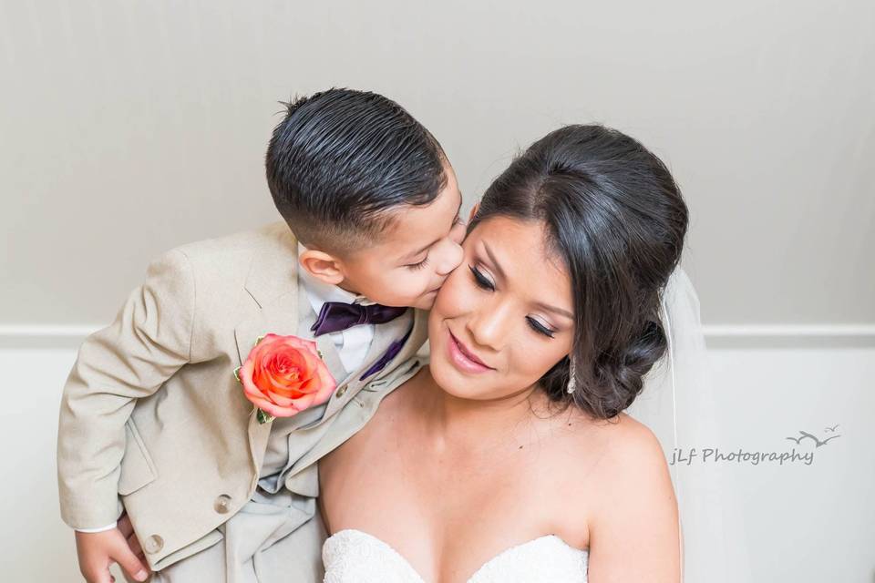 The bride with little boy