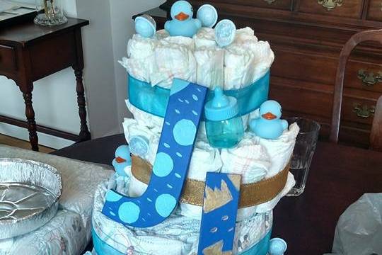 Baby shower diaper cake