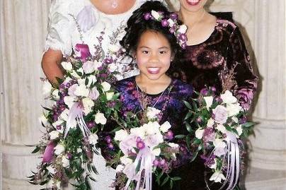 Beautiful Bride's Bouquet with matching Bridesmaid bouquets...