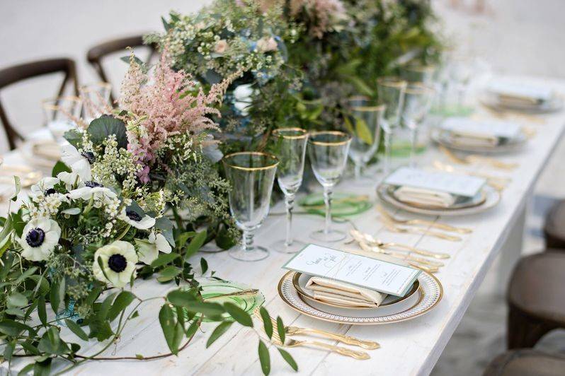 Floral table decor