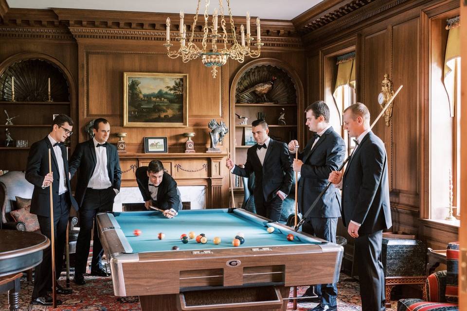 Woodhaven Billiards Lounge