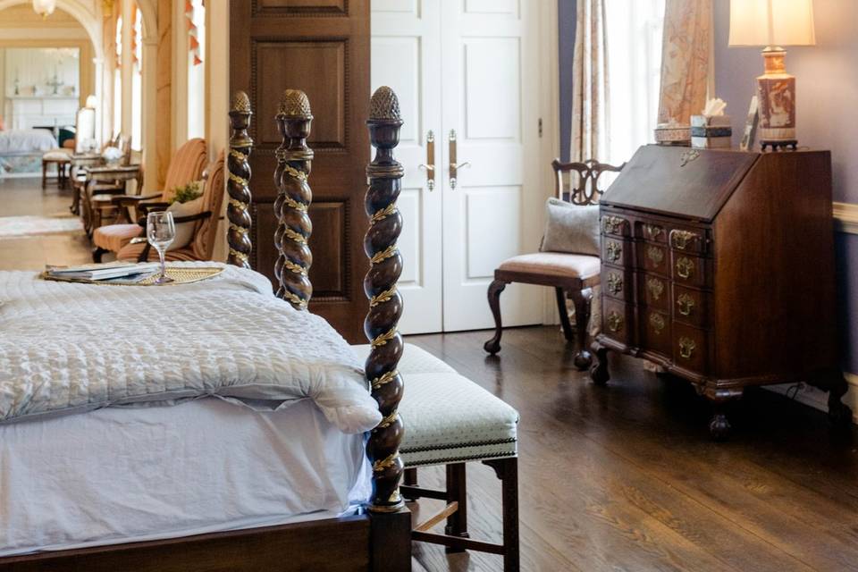 Lavender Orient Suite