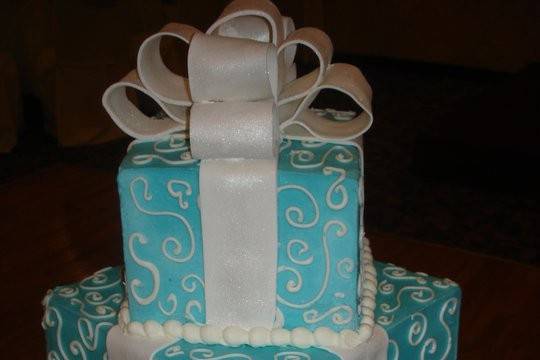 Gift box themed wedding cake