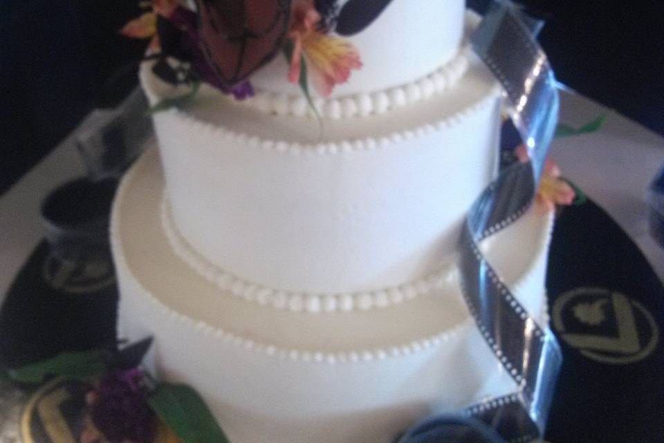 3-tier wedding cake