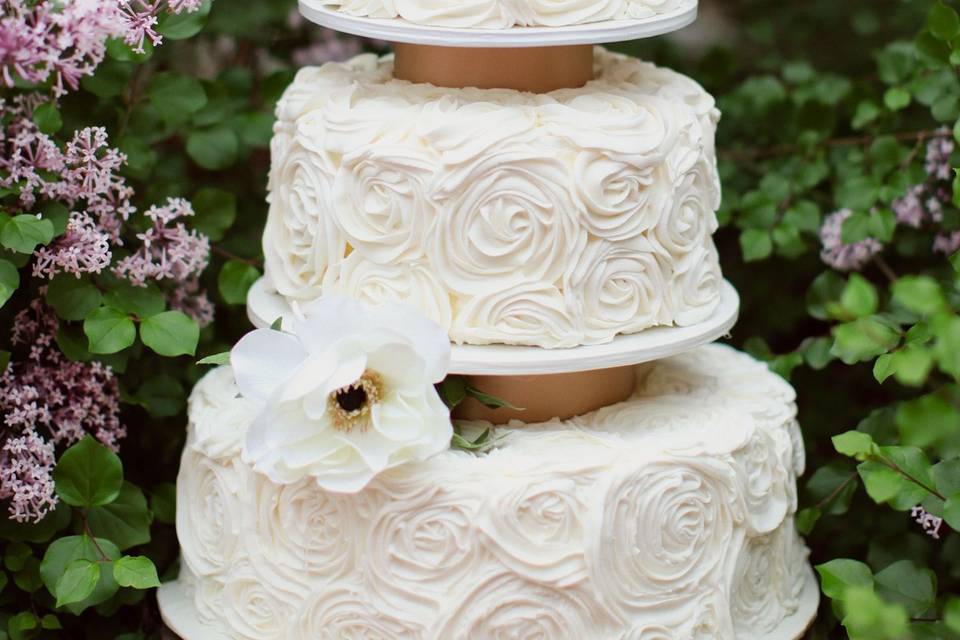 45 Spectacular Buttercream Wedding Cakes - hitched.co.uk - hitched.co.uk