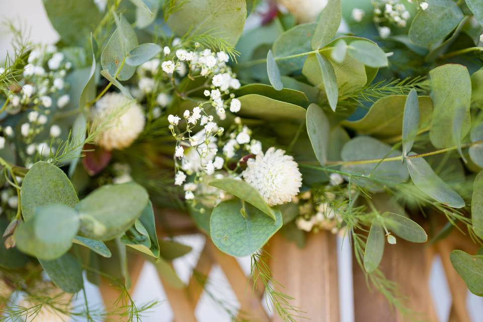 Centerpiece details