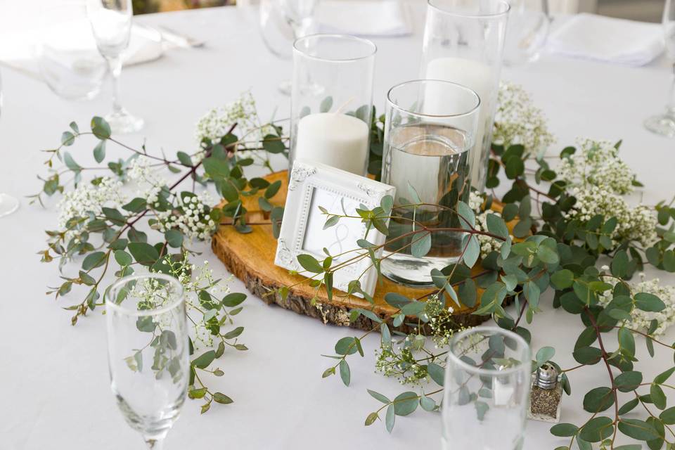 Centerpieces with white