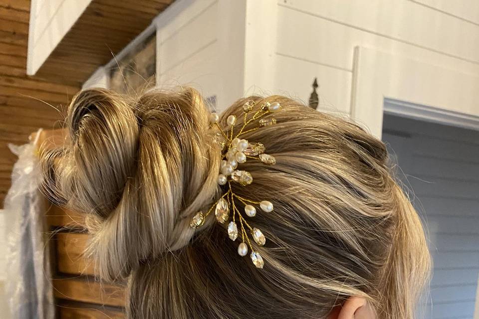 Top Knot, Bridal Style