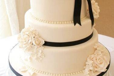 Black thin ribbons